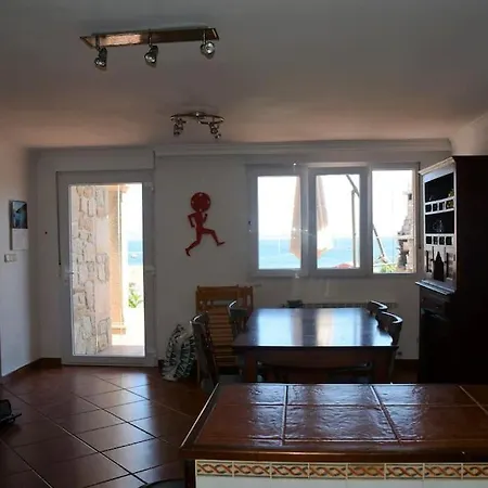 Dom wakacyjny Casa En La Ria De Arosa A 50 Metros De La Playa Castineiras